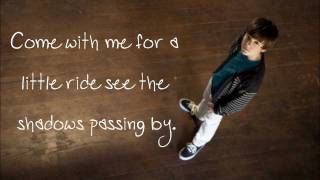 Summer Train - Greyson Chance ♥ LYRICS ON SCREEN.