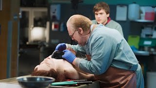 Download lagu Girl Wakes Up During Her Own Autopsy | 'The Autopsy of Jane Doe' Movie Recap | Movie Explanation mp3