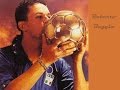Lucio Dalla – Baggio Baggio (Песня посвящена итальянскому футболисту Роберто Баджо).