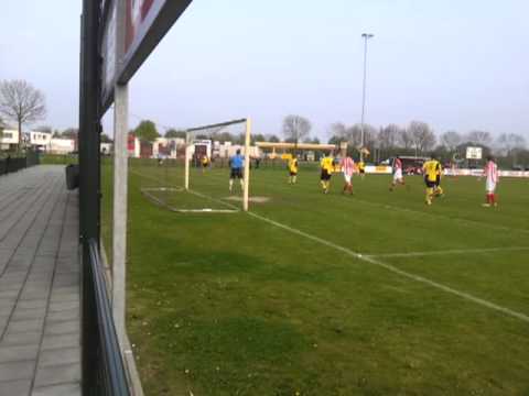 Beuningse Boys 1 (zo) vs. Groesbeekse Boys 1 (zo) 2-5-2013 19:51