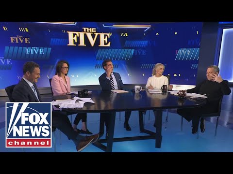 ‘The Five’: The food pyramid was A LIE