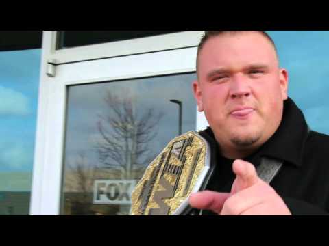 USA vs Italia: Kevin Lee Davidson sfida Charlie Kid a Cartoomics!