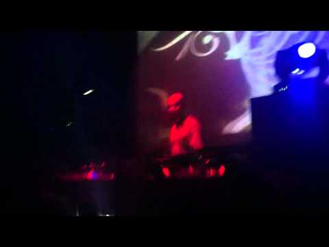 Minimal Diamonds Péntech 13 @ Coro Cafe (2012.04.13.)- Matula feat Lölö [HD]