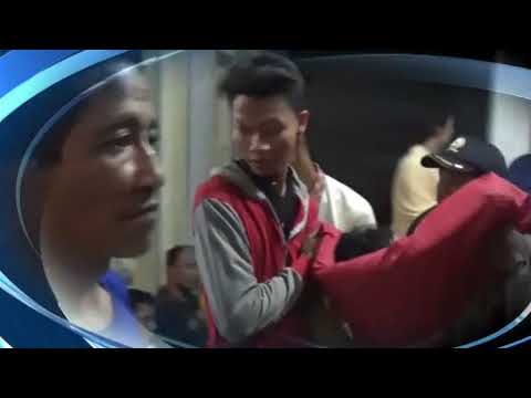 TITOLi TG1-sera 23 DICembre 2018 DOMENICA / 2018: notte fiducia Senato a manovra patteggiata UE-IT