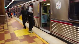 Los Angeles Subway - Metro - Ride Hollywood / Vine Station - 2018, June 17-  Real Sounds