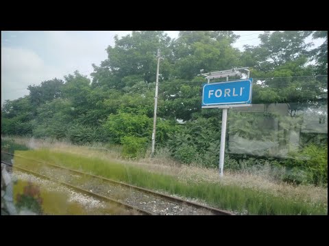 HD - Intercity (IC 605) Milano C.LE - Taranto: partenza dalla stazione di Forlì