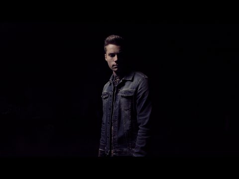 "Photograph" by Ed Sheeran (Julian Huisel Cover)