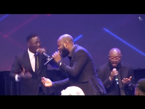 SOFT/HOT WEDDING SERVICE PRAISE MEDLEY by KingFlo & LSM @TheLOGICChurch