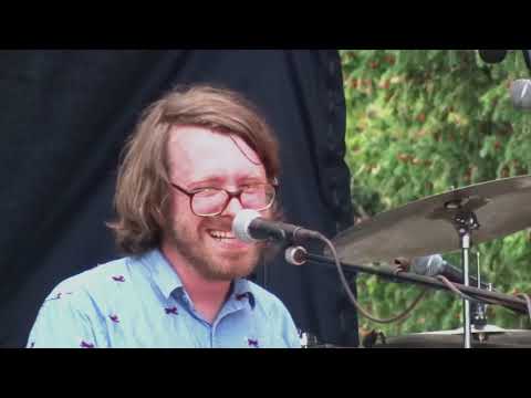 Die Höchste Eisenbahn - Isi (Heimspiel Knyphausen 2014)