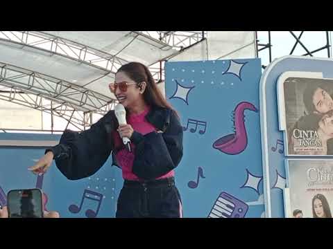 Lelaki Buaya darat || Dewi persik || karnaval SCTV || lapangan sport center indramayu