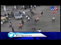 Anti CAA Protest In Shah E Alam Area Protesters Pelted Stones On Police Van Ahmedabad Tv9