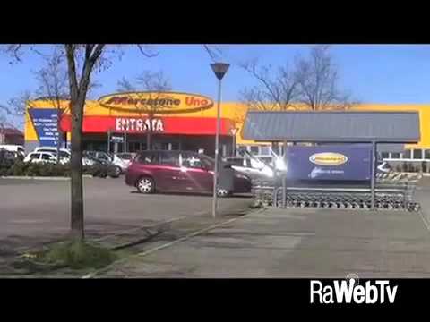 russi video rapina al mercatone Uno 28 02 2016
