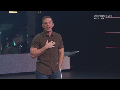 Megachurch pastor responds to accusation he plagiarized his apology for 'joke' about wedding nights