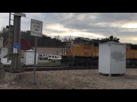 Norfolk Southern train 132 with Union Pacific Power in Asheville, NC!