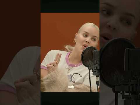 Anne-Marie performing 2002 live At Brighton Music Hall, 2018#AnneMarie​ #2002​ #AnneMarieLive​