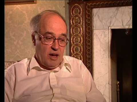 Michael Atiyah - My artistic mother (5/93)
