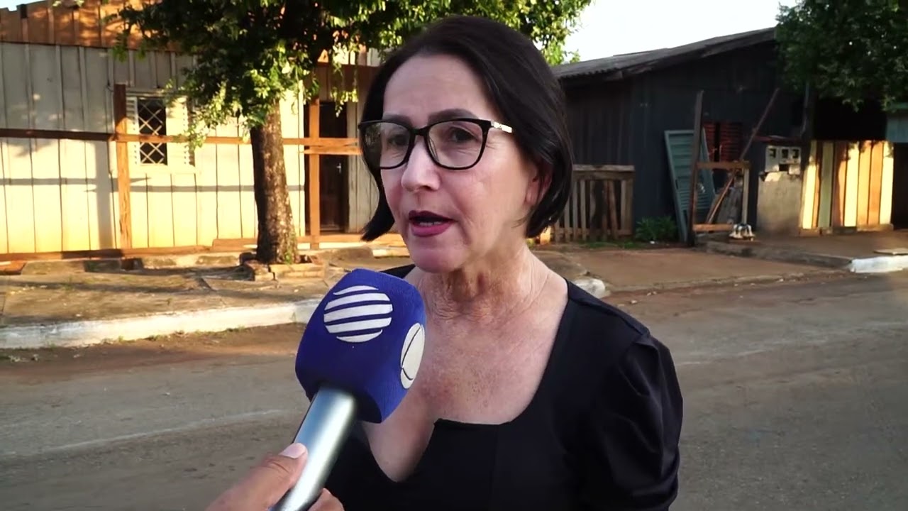 Moradora denuncia abandono e entulhos em residência no bairro Bandeirantes, em Lucas do Rio Verde