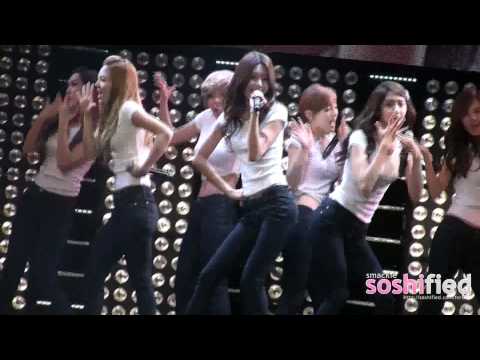 111023 SMTown NY SNSD - Gee