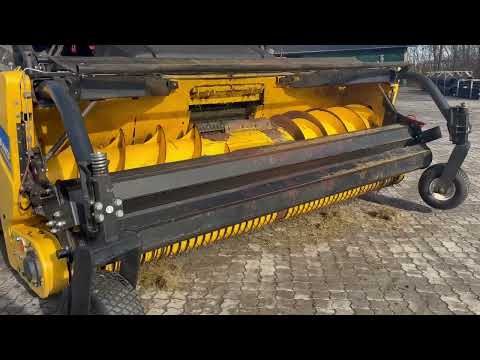 Video: New Holland FR550 med majsbord og pickup 2