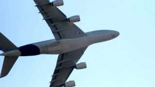 preview picture of video '2013 MAKS Platzrunde Airbus A380'