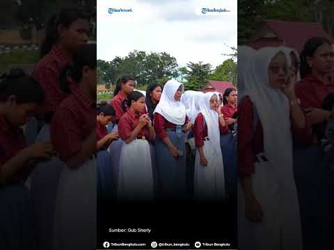 Gub Sherly Cecar Kepsek saat Kunjungan 'Gak Butuh Kehadiran Bu Gubernur, septic tank Baru Dikuras'