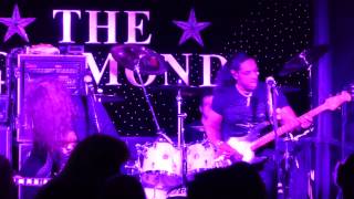 Out In The Fields ' Live ' Limehouse Lizzy ( Thin Lizzy Tribute ) The Diamond 20th December 2013.