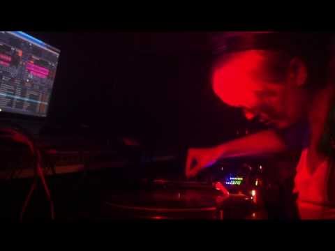 Zak McCoy vs. Petra Struwe Part 2 @ Raw Nuts Night #6 M-Bia Club Berlin