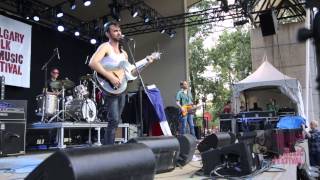 Shakey Graves Performs "Pansy Waltz" Live at the 2015 Calgary Folk Music Festival