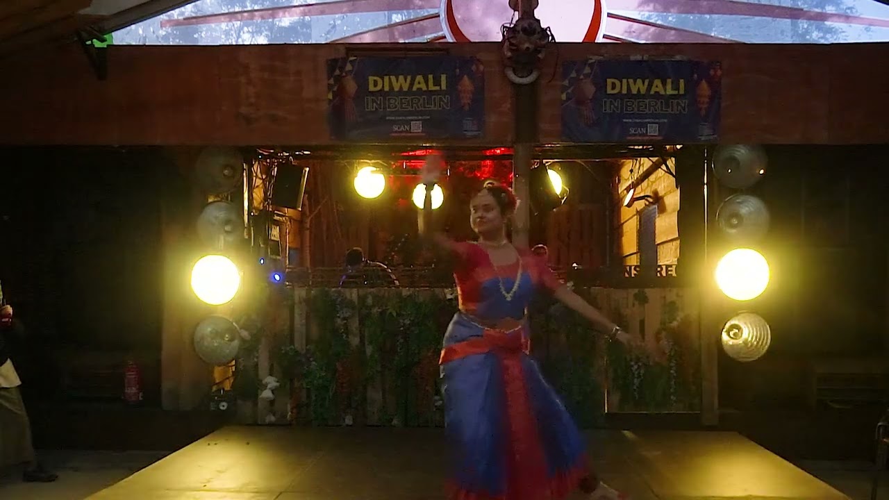 Padmanabhan Shilpa — Classical Indian Dance at Diwali in Berlin