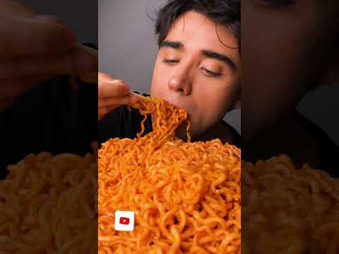 2x Spicy Samyang Fire Noodles Challenge 🔥