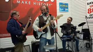 Missing Link Us Band - What She Wants To - Aug 17 2016 - Live!