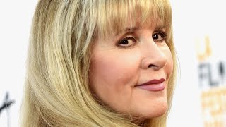 Stevie Nicks&#39; Falling Out With Lindsey Buckingham Explained