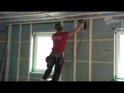 Hur gör snickaren - Montering av tak och vägg gles.