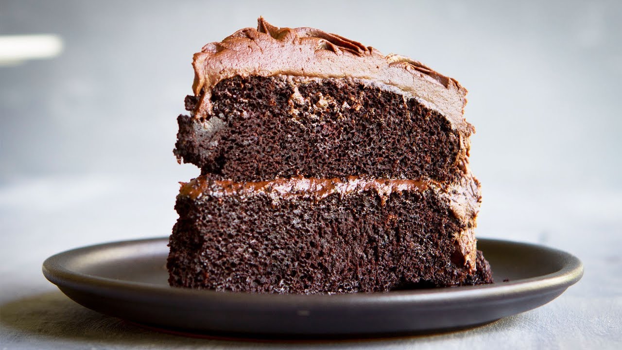 The Best (VEGAN) Chocolate Cake Recipe II (eggless, dairy-free) - Hot Chocolate Hits