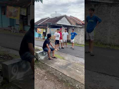Do you guys play futsal like this too, the ball is hard #short #funny #comedy