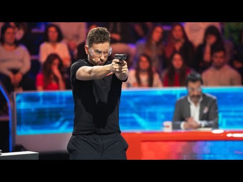 Jorge Lorenzo demuestra su puntería en el ‘Tiro extremo’ - El Desafío