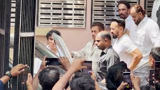 Videos : EXIT SALMAN KHAN, SANJAY KAPOOR WITH WIFE MAHEEP KAPOOR & OTHER CELEBS AT CREMATION CENTRE FOR KUMUD