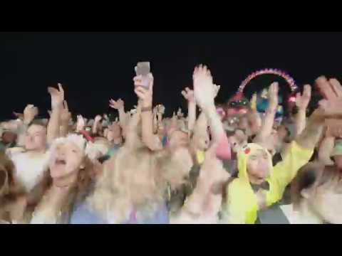 60 SEC ON TOUR - TOMORROWLAND x PAROOKAVILLE