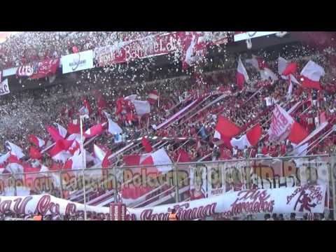 "Independiente 1 - 1 Racing | El Recibimiento" Barra: La Barra del Rojo • Club: Independiente