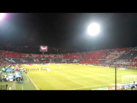 "la hinchada mas grande del mundo" Barra: Rexixtenxia Norte • Club: Independiente Medellín • País: Colombia