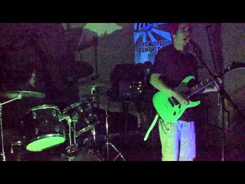 YelloGrass - Equalize (live)
