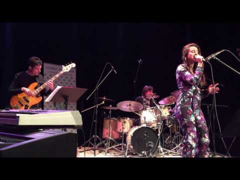 Groove density 2017 - (Esperanza Spalding Cover - Precious)