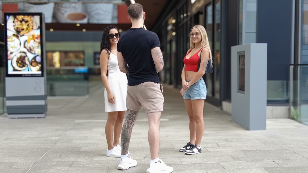 Flirting Mistakes Men Make (Please Don't Do THIS)