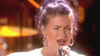 Joss Stone - Baby baby baby Swarovski Performance