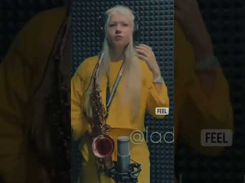 Viral girl Saxophone music