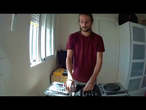 Jon Cast - From House to Techno (#Cave4)