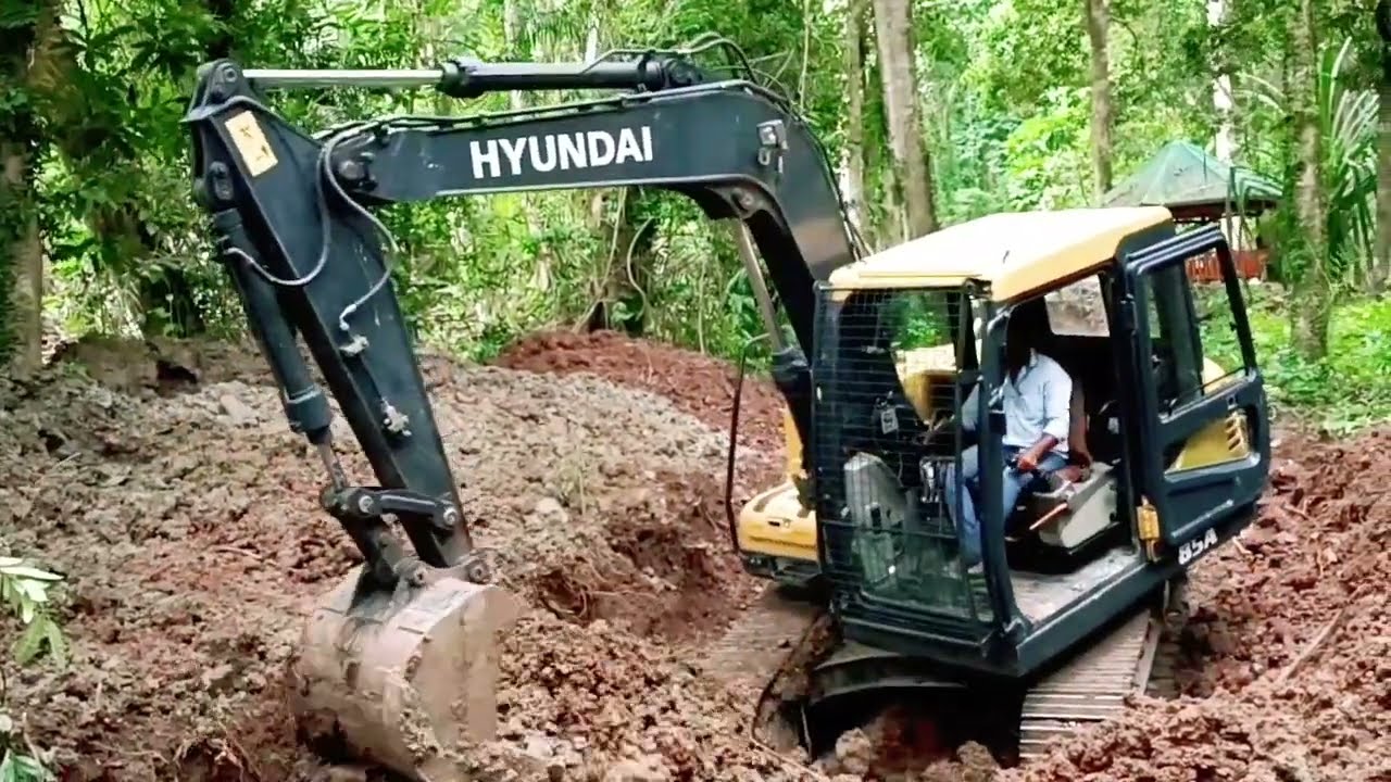 Hyundai Excavator 85A Earth Work Video