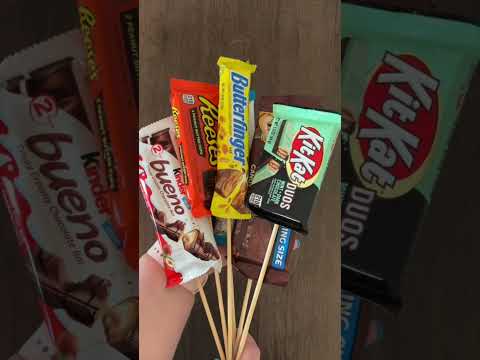 DIY Candy Bar Bouquet: Great Gift Idea for Graduation, Recitals, & More!