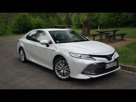 "2020 Toyota Camry 2,5-l-VVT-i Hybrid Executive Auto" POV Test Drive & Review - TheGetawayer