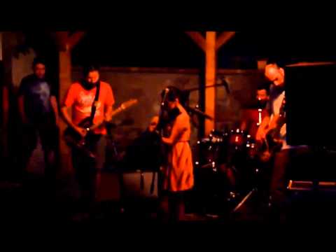 Hostee - piano template